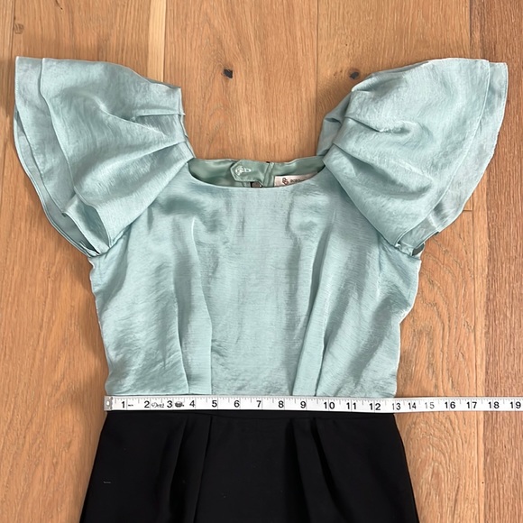NWT BCBGeneration Ruffle Sleeve Cupro & Ponte Dress - Teal and Black - Size 4 - Picture 11 of 15